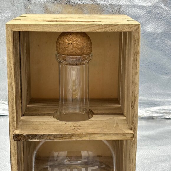 Wine Bar Decanter With Cork Stopper 750ml Premium Glass For Red Wines By Artland - Picture 7 of 16